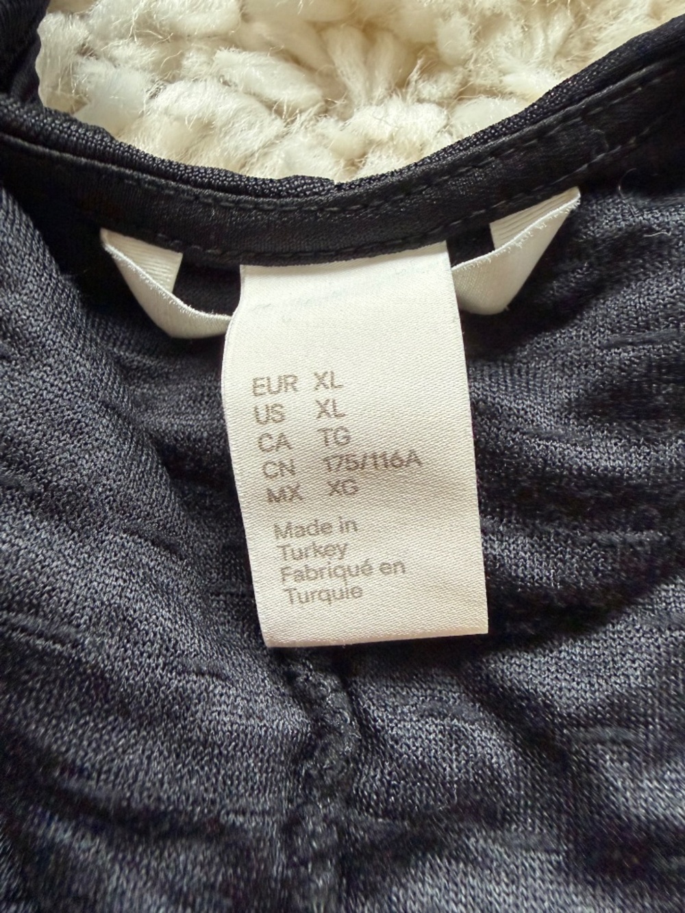 Slim-fitting mini H&M Black Textured evening going out date V-Neck Long-Sleeve M - Picture 4 of 7